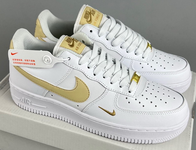 Women Air Force 1 069